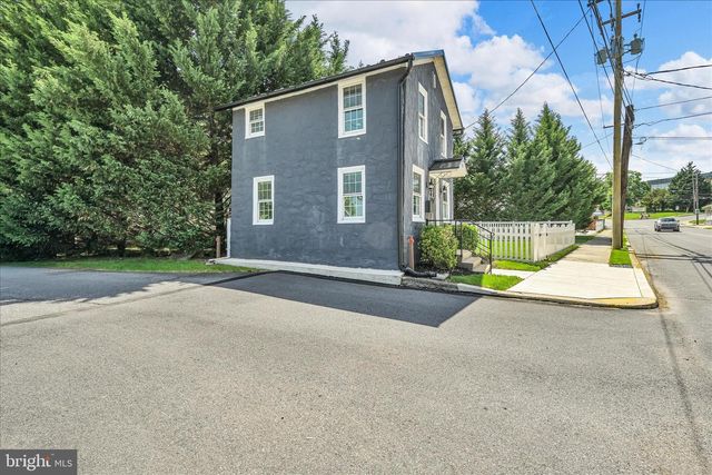 560 COLUMBIA AVE, Reading, PA 19608