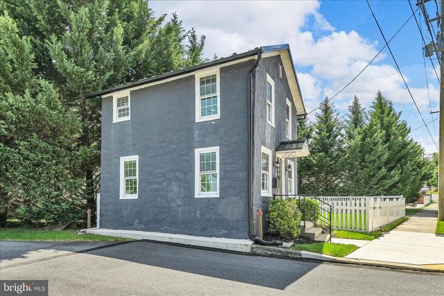 560 COLUMBIA AVE, Reading, PA 19608