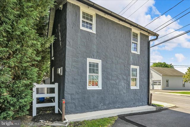 560 COLUMBIA AVE, Reading, PA 19608