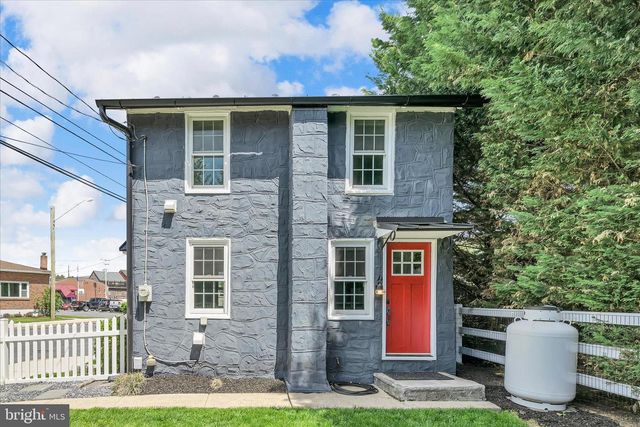 560 COLUMBIA AVE, Reading, PA 19608