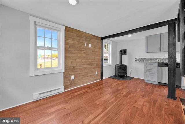 560 COLUMBIA AVE, Reading, PA 19608