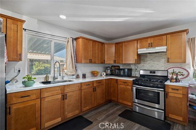 285 FLORENCE LANE, Bakersfield, CA 93308