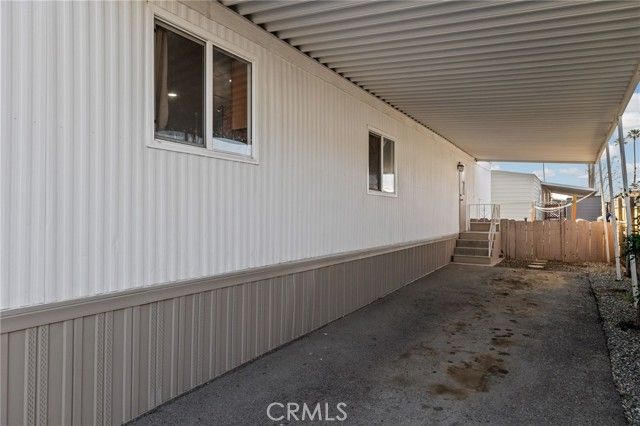 285 FLORENCE LANE, Bakersfield, CA 93308