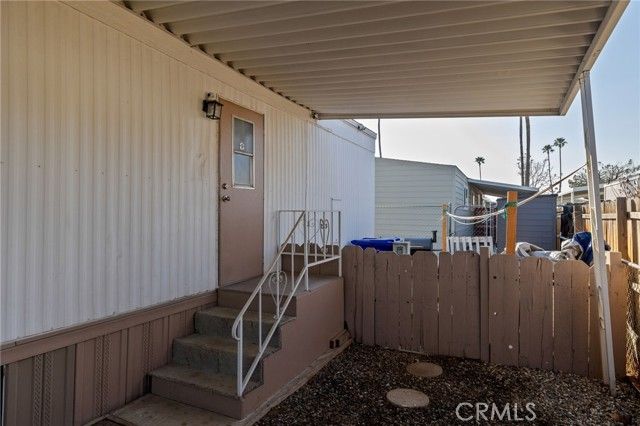 285 FLORENCE LANE, Bakersfield, CA 93308