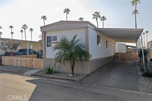 285 FLORENCE LANE, Bakersfield, CA 93308