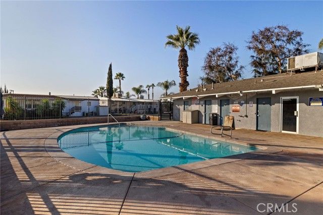 285 FLORENCE LANE, Bakersfield, CA 93308