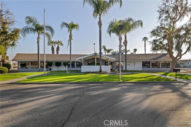 285 FLORENCE LANE, Bakersfield, CA 93308