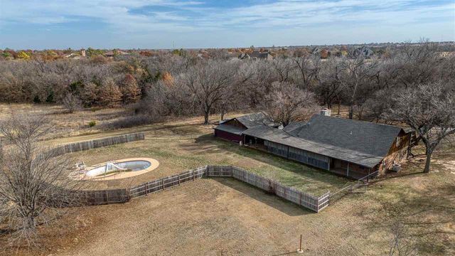 8510 NW Cache Rd, Lawton, OK 73505