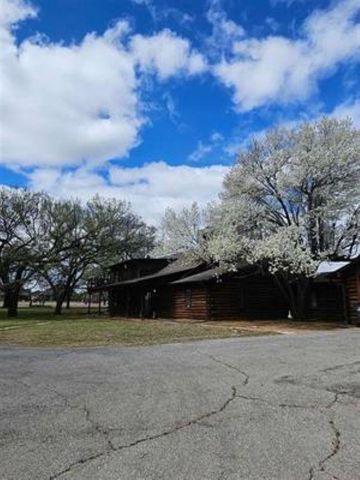 8510 NW Cache Rd, Lawton, OK 73505