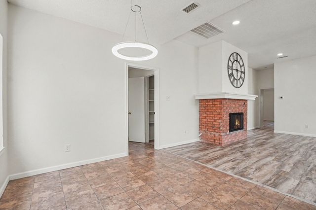 4002 Tropic Lane, Rowlett, TX 75088