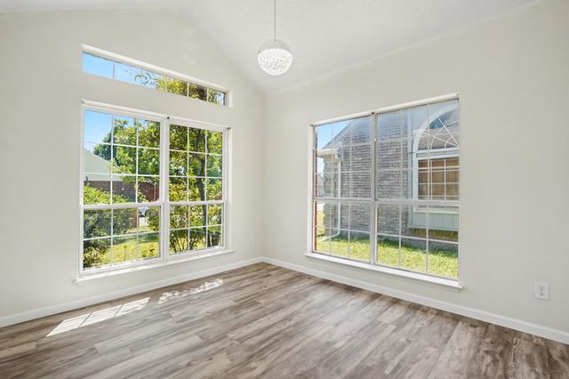 4002 Tropic Lane, Rowlett, TX 75088