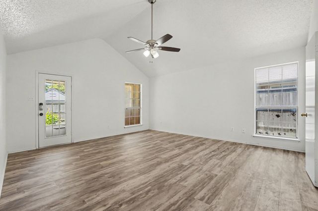 4002 Tropic Lane, Rowlett, TX 75088