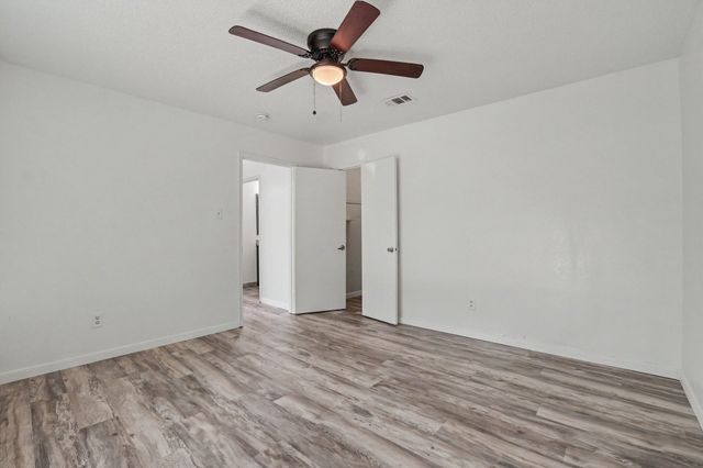 4002 Tropic Lane, Rowlett, TX 75088