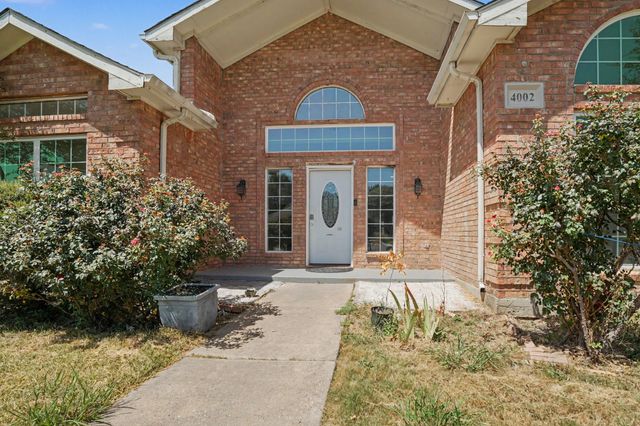 4002 Tropic Lane, Rowlett, TX 75088