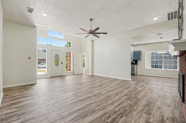 4002 Tropic Lane, Rowlett, TX 75088