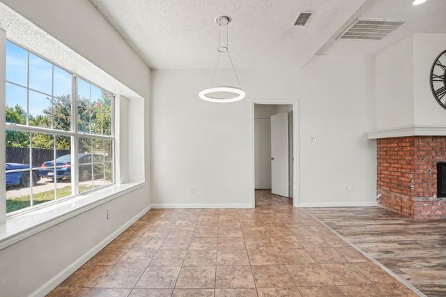 4002 Tropic Lane, Rowlett, TX 75088