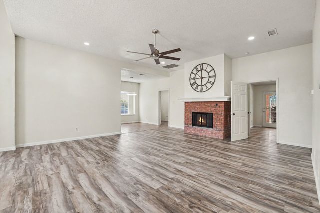 4002 Tropic Lane, Rowlett, TX 75088