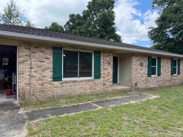 5599 Wesley Dr, Milton, FL 32570
