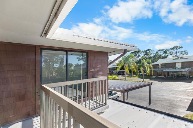2302 SE Round Table Drive B, Port St. Lucie, FL 34952