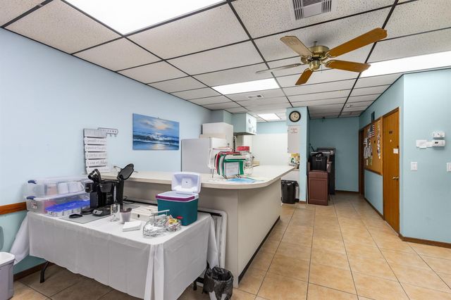2302 SE Round Table Drive B, Port St. Lucie, FL 34952
