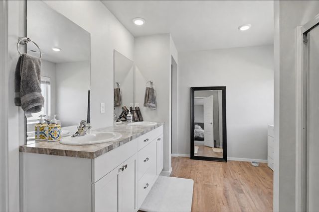5816 W Georgetown Ln, Spokane, WA 99208