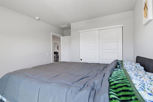 5816 W Georgetown Ln, Spokane, WA 99208