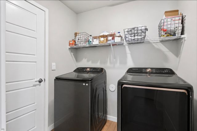 5816 W Georgetown Ln, Spokane, WA 99208