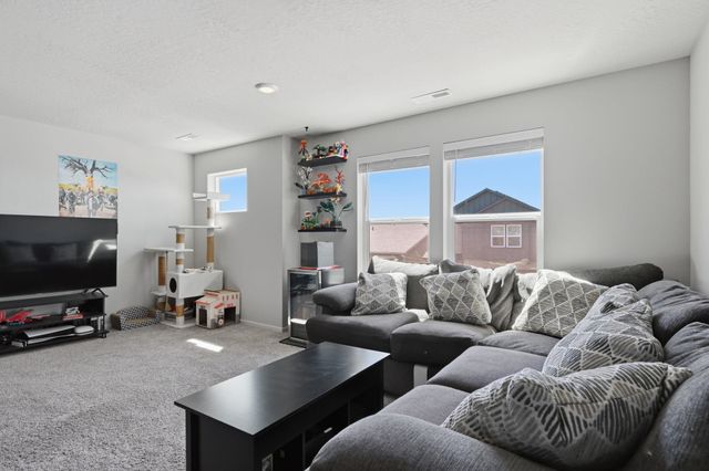 5816 W Georgetown Ln, Spokane, WA 99208