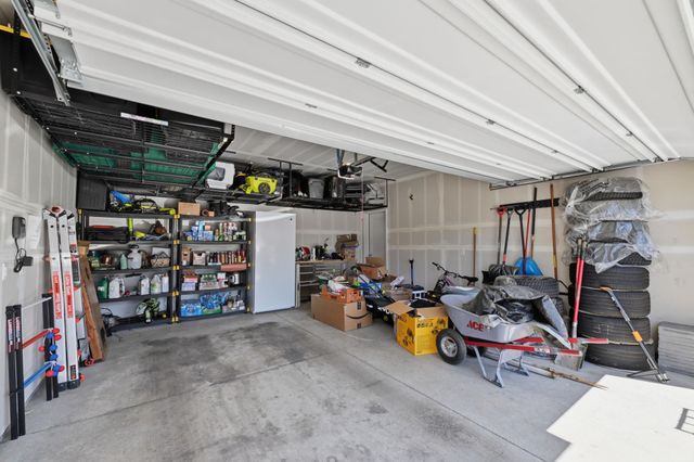 5816 W Georgetown Ln, Spokane, WA 99208