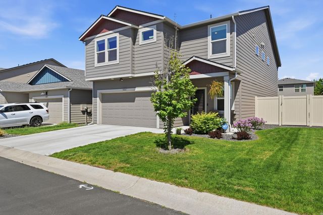 5816 W Georgetown Ln, Spokane, WA 99208