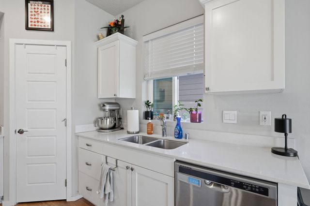 5816 W Georgetown Ln, Spokane, WA 99208