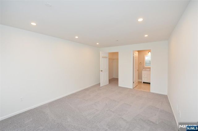 12 Fox Run Drive 6, Englewood, NJ 07631