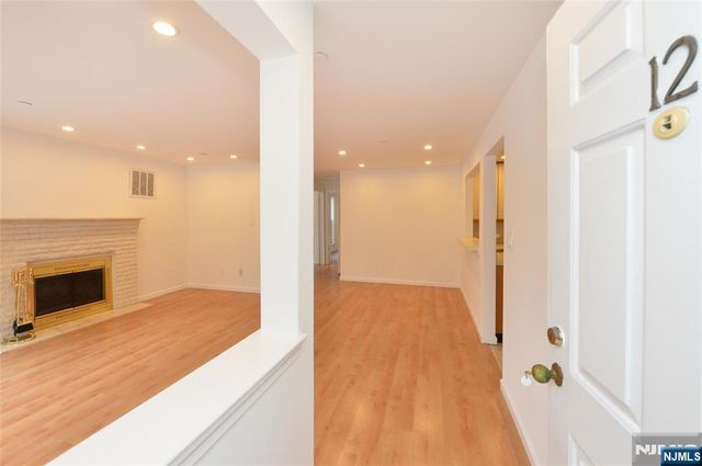 12 Fox Run Drive 6, Englewood, NJ 07631