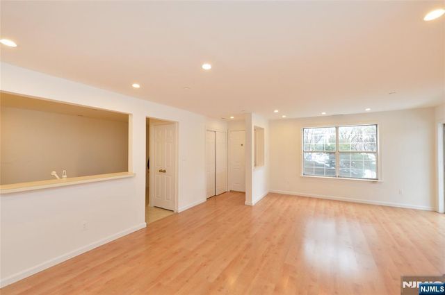 12 Fox Run Drive 6, Englewood, NJ 07631