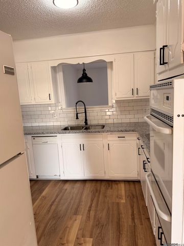 1726 Denver Dr, Baton Rouge, LA 70810