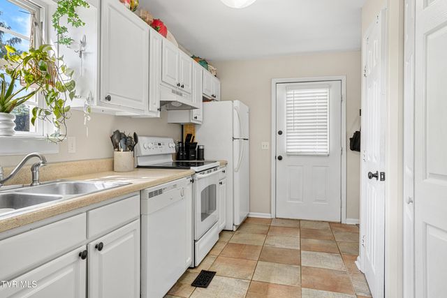 226 Hallock Drive, Abingdon, VA 24210