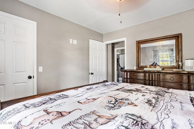 226 Hallock Drive, Abingdon, VA 24210