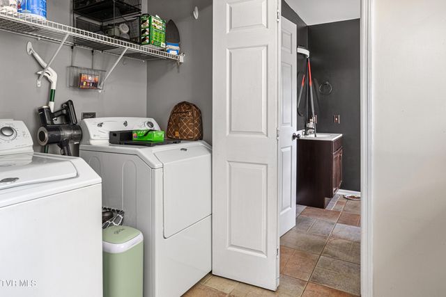 226 Hallock Drive, Abingdon, VA 24210