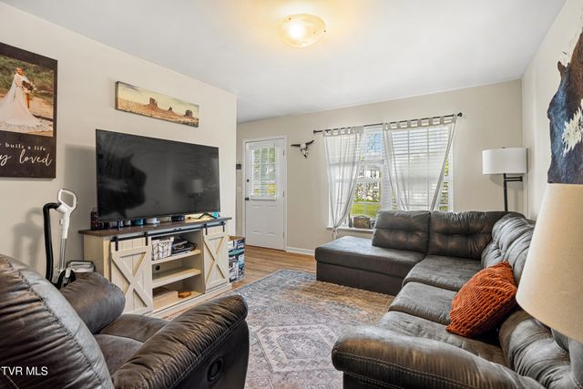 226 Hallock Drive, Abingdon, VA 24210