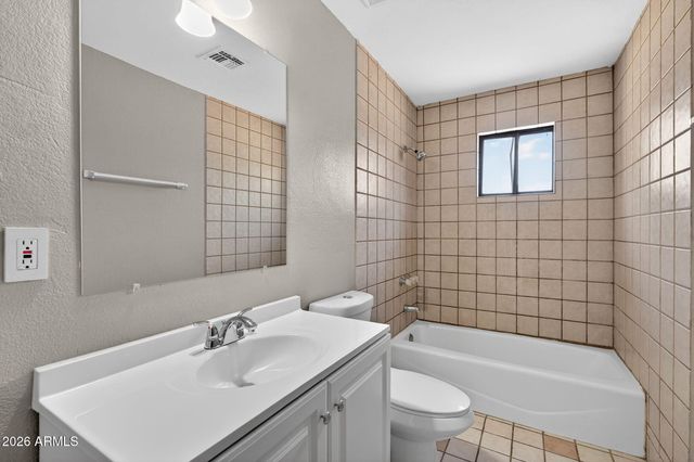 34682 N KACHINA Lane, San Tan Valley, AZ 85140