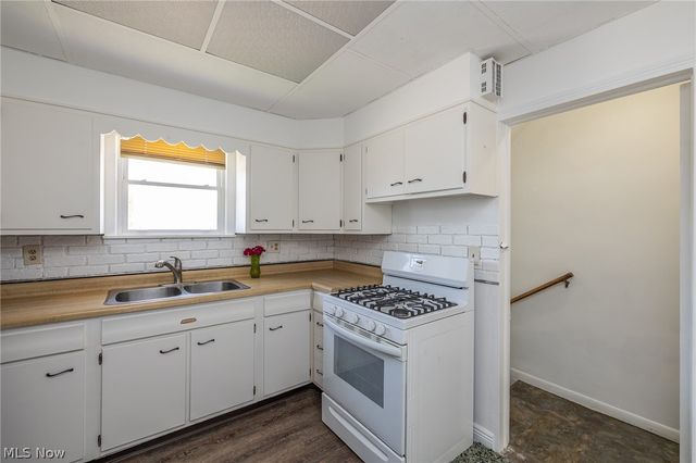 13311 Bellaire Road, Cleveland, OH 44135