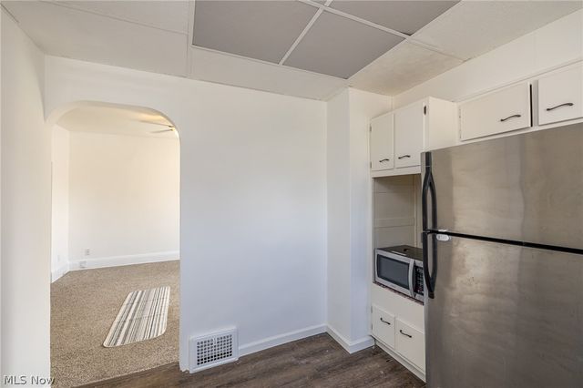 13311 Bellaire Road, Cleveland, OH 44135