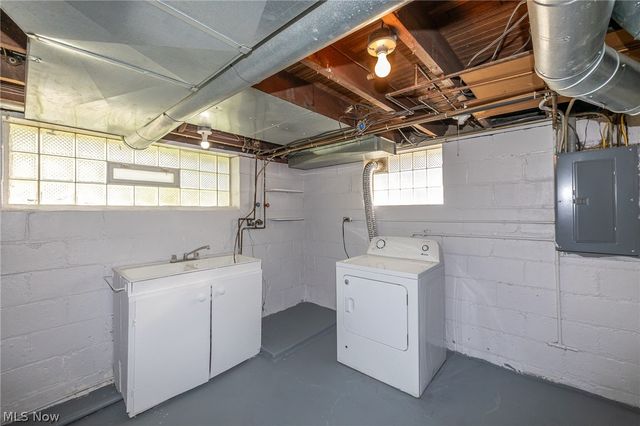 13311 Bellaire Road, Cleveland, OH 44135
