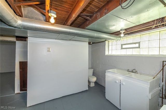 13311 Bellaire Road, Cleveland, OH 44135