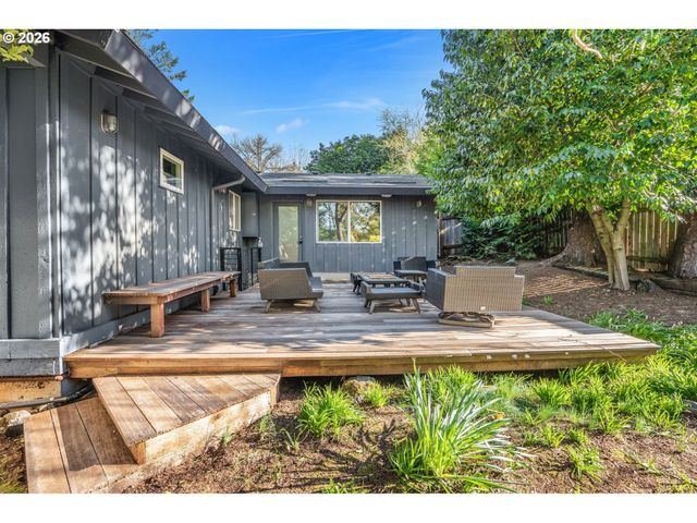 5054 Sw 26TH Pl, Portland, OR 97239