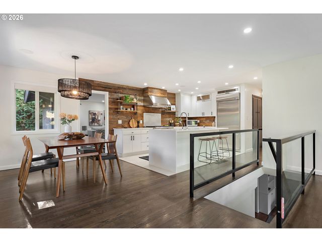 5054 Sw 26TH Pl, Portland, OR 97239