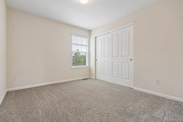 7004 S Fultondale Circle, Aurora, CO 80016