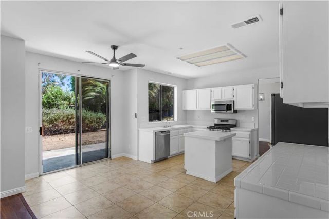 1334 Kirkmichael Circle, Riverside, CA 92507