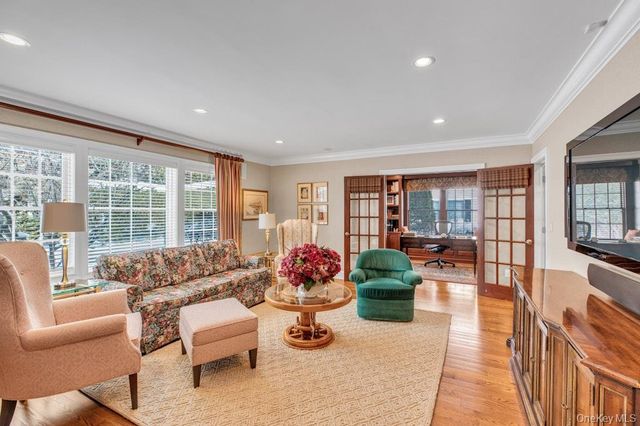 265 Northwoods Road, Manhasset, NY 11030