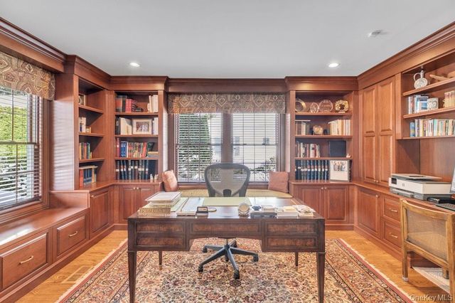 265 Northwoods Road, Manhasset, NY 11030